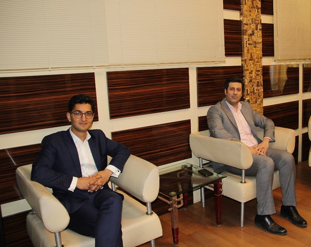  شهردار لاهیجان با شهردار لاهیجانی شهر نویی سرمن فرانسه دیدار کرد